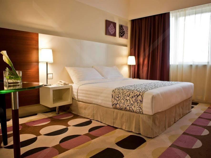 Kingsgate By Millennium Hotel 3*